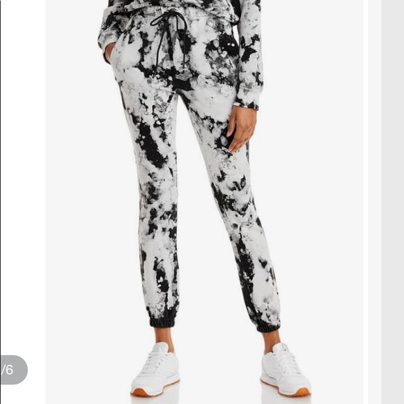 Cotton Citizen Pants - COTTON CITIZEN Milan Printed Sweatpants / Joggers in Black and White Tie-Dye